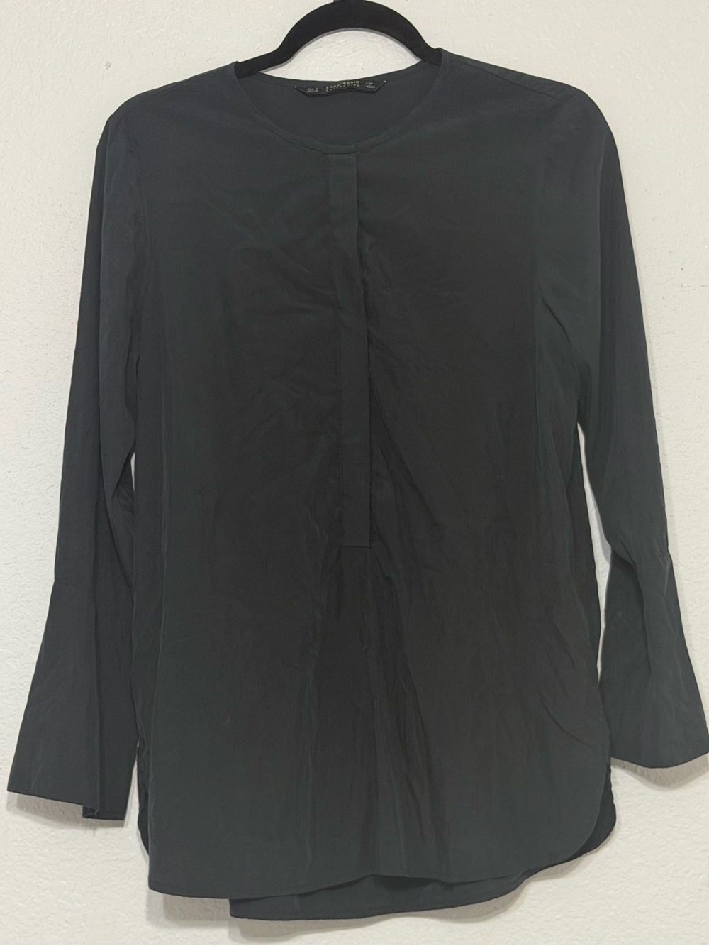 Zara Basic Women’s Medium Black Long Sleeve Bell Sleeve Tunic Blouse